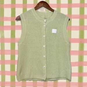 Light Green Sleeveless Knit Cardigan